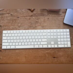 Apple A18 Magic Wireless Keyboard